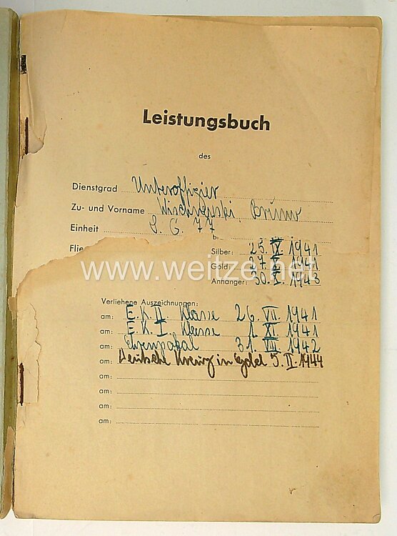 Luftwaffe - Leistungsbuch für einen späteren Unteroffizier und Deutsches Kreuz in Gold Träger Bruno Wischnewski beim 8. Stukageschwader 77 Bild 2