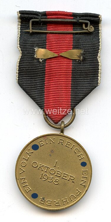 Medaille zur Erinnerung an den 1. Oktober 1938 (Anschluss Sudetenland) mit aufgelegter Spange "Prager Burg" Bild 2